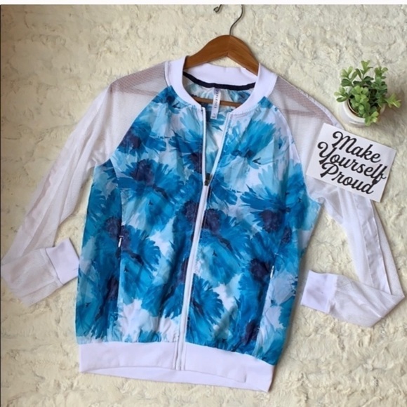 FABLETICS spring blue floral mesh sleeve zip light jacket - Picture 3 of 8